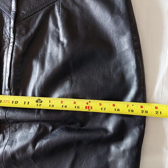 PCFL (premiere en cuir first in leather Canada) Vintage Leather Skirt, size 8 - Picture 4 of 8